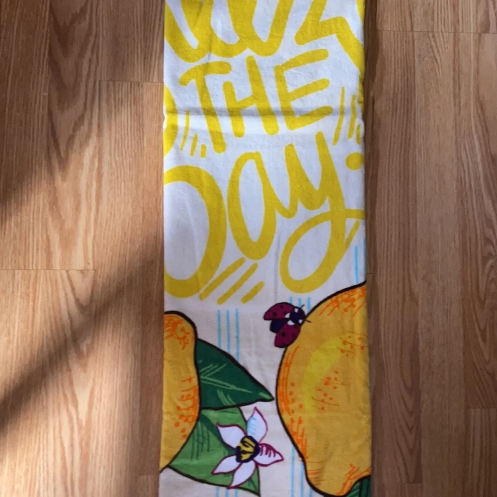 Vera Bradley Lemon Grove 🍋 Squeeze the Day Beach Towel New 2022